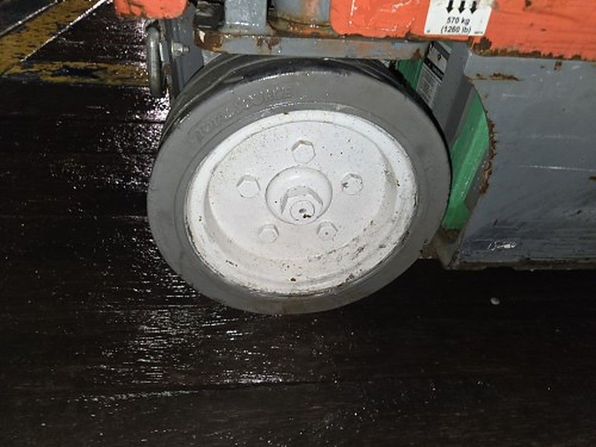 SKYJACK SJ16 photo 17