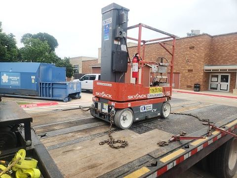 2017 SKYJACK SJ16 Vertical Lift 15' Elec Self Propelled