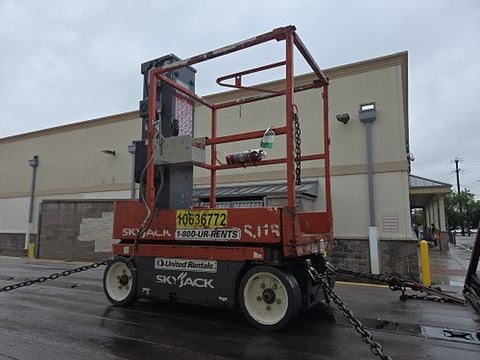 2017 SKYJACK SJ16 Vertical Lift 15' Elec Self Propelled