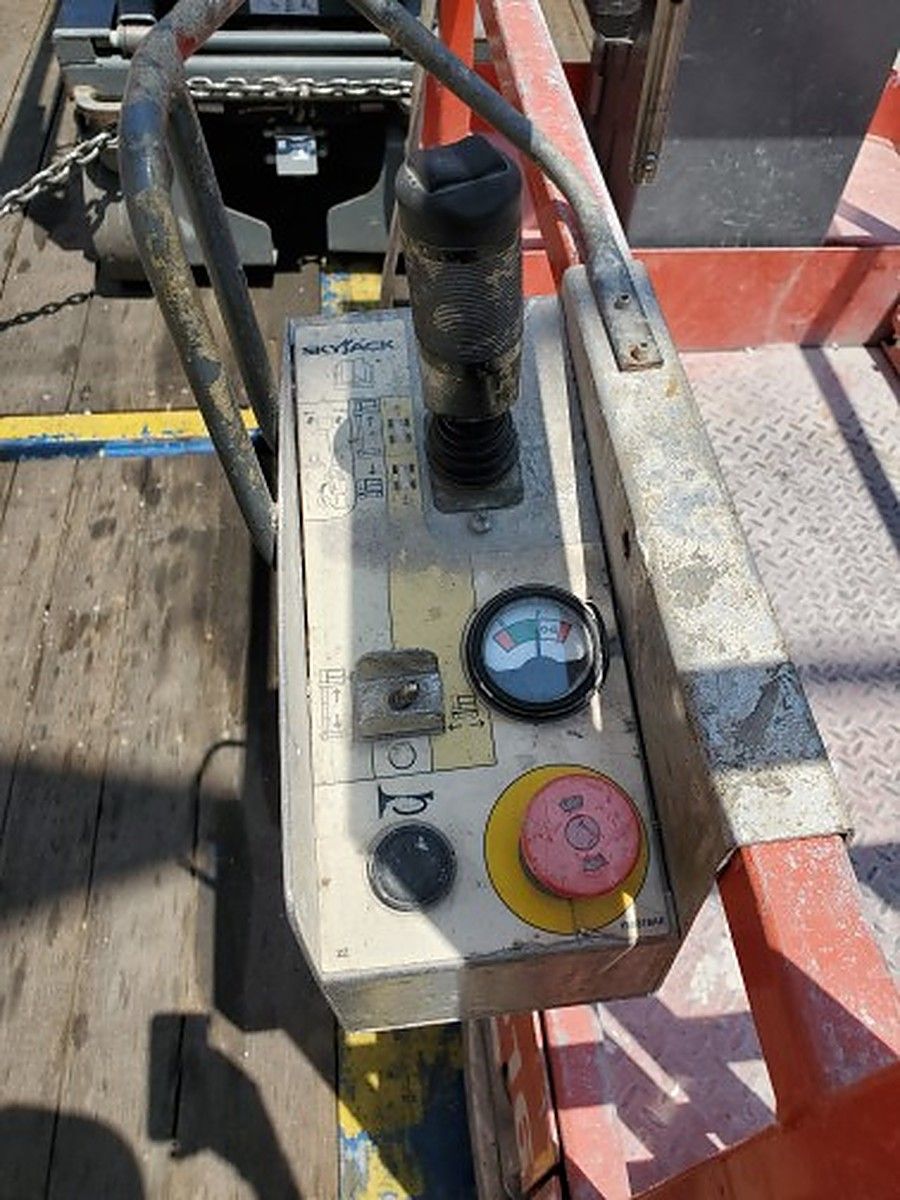 SKYJACK SJ16 photo 10