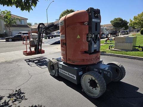2017 SKYJACK SJ30ARJE Boom 30-33' Articulating Dc