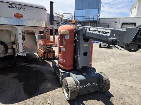 2017 SKYJACK SJ30ARJE Boom 30-33' Articulating Dc