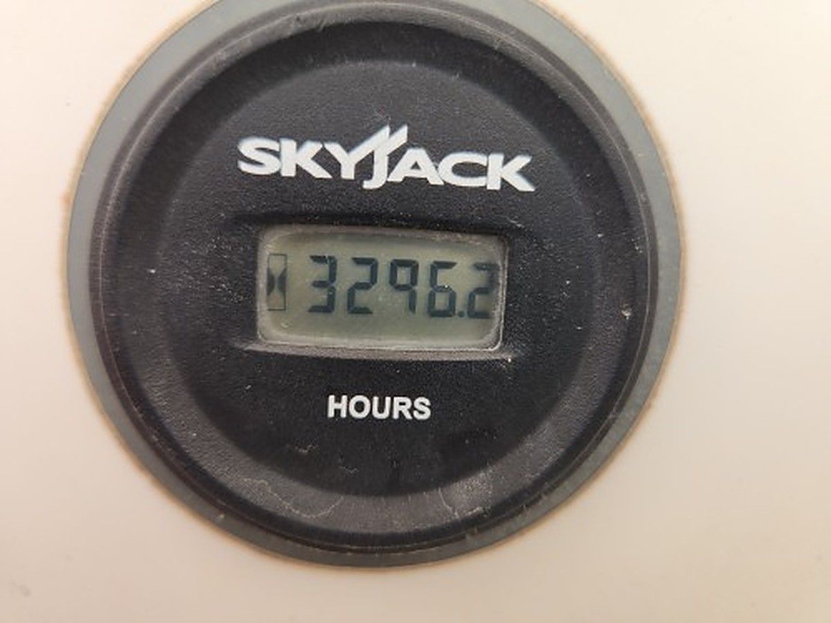 SKYJACK SJ45T photo 3