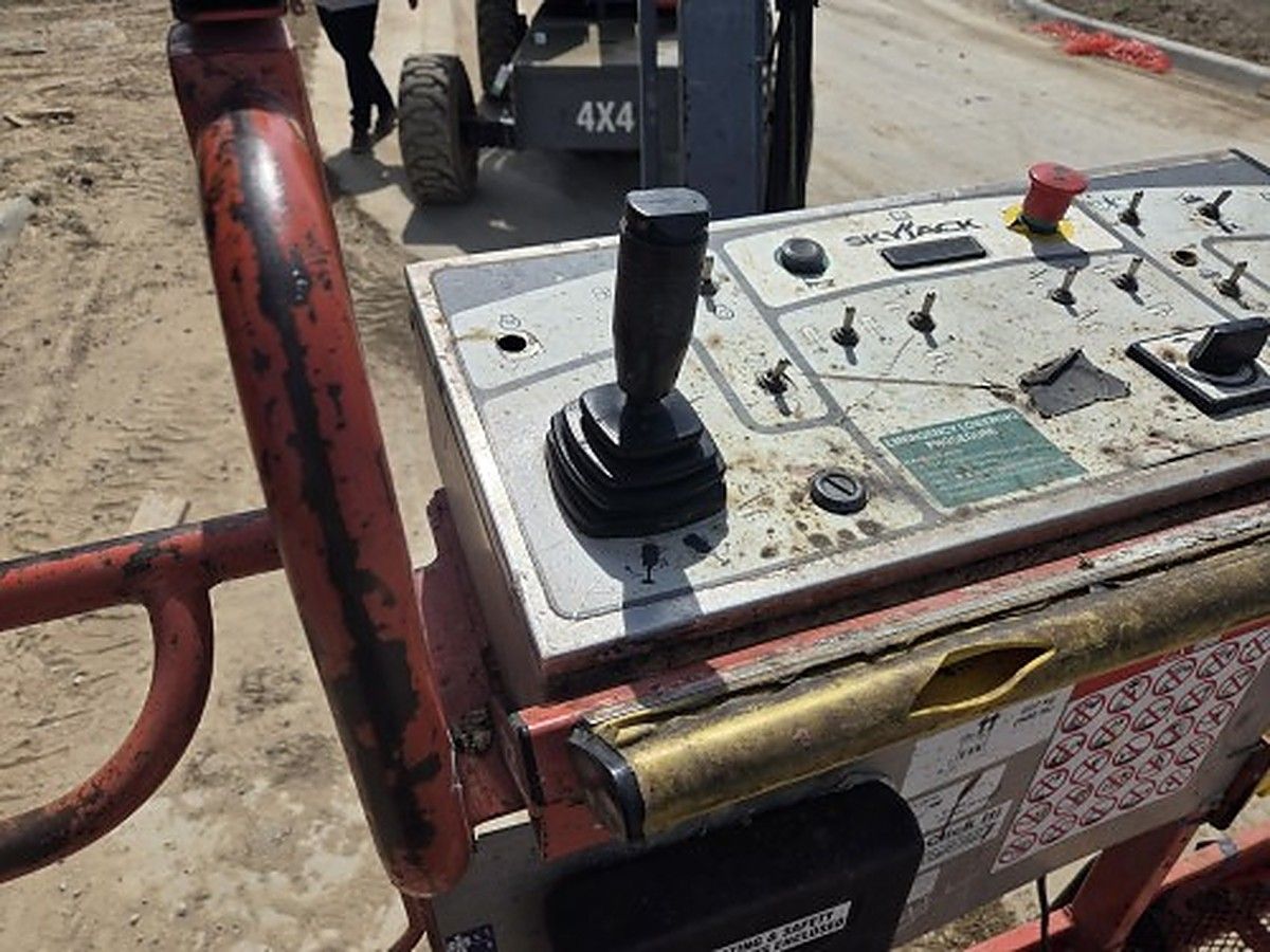 SKYJACK SJ45T photo 9