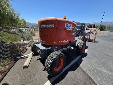 2017 SKYJACK SJ46AJ Boom 40-50' Articulating