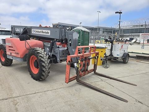 2017 SKYJACK SJ643TH Forklift Variable Reach 6000# 40-49'