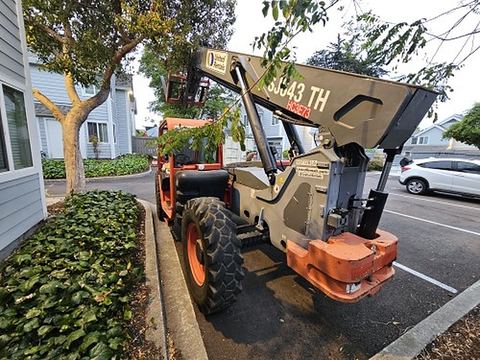 2017 SKYJACK SJ643TH Forklift Variable Reach 6000# 40-49'