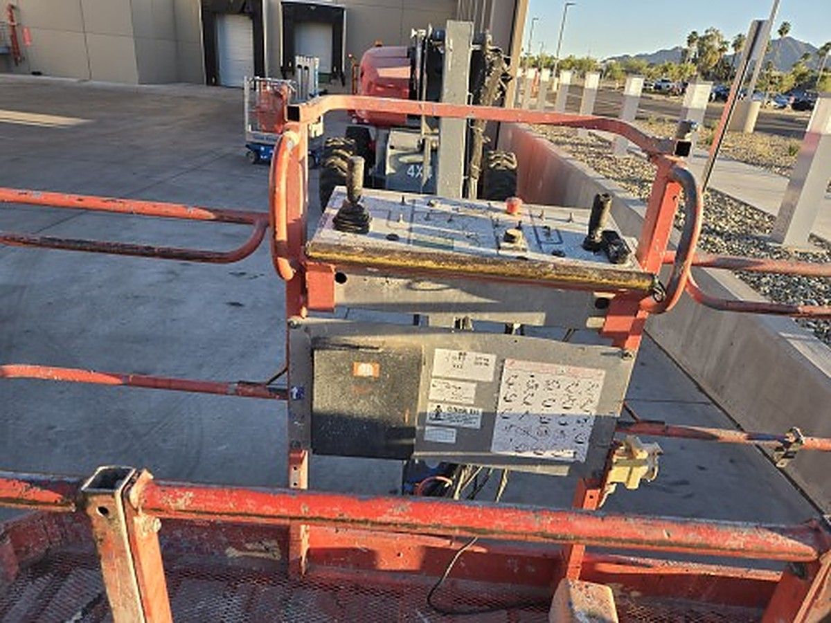 SKYJACK SJ66T photo 6