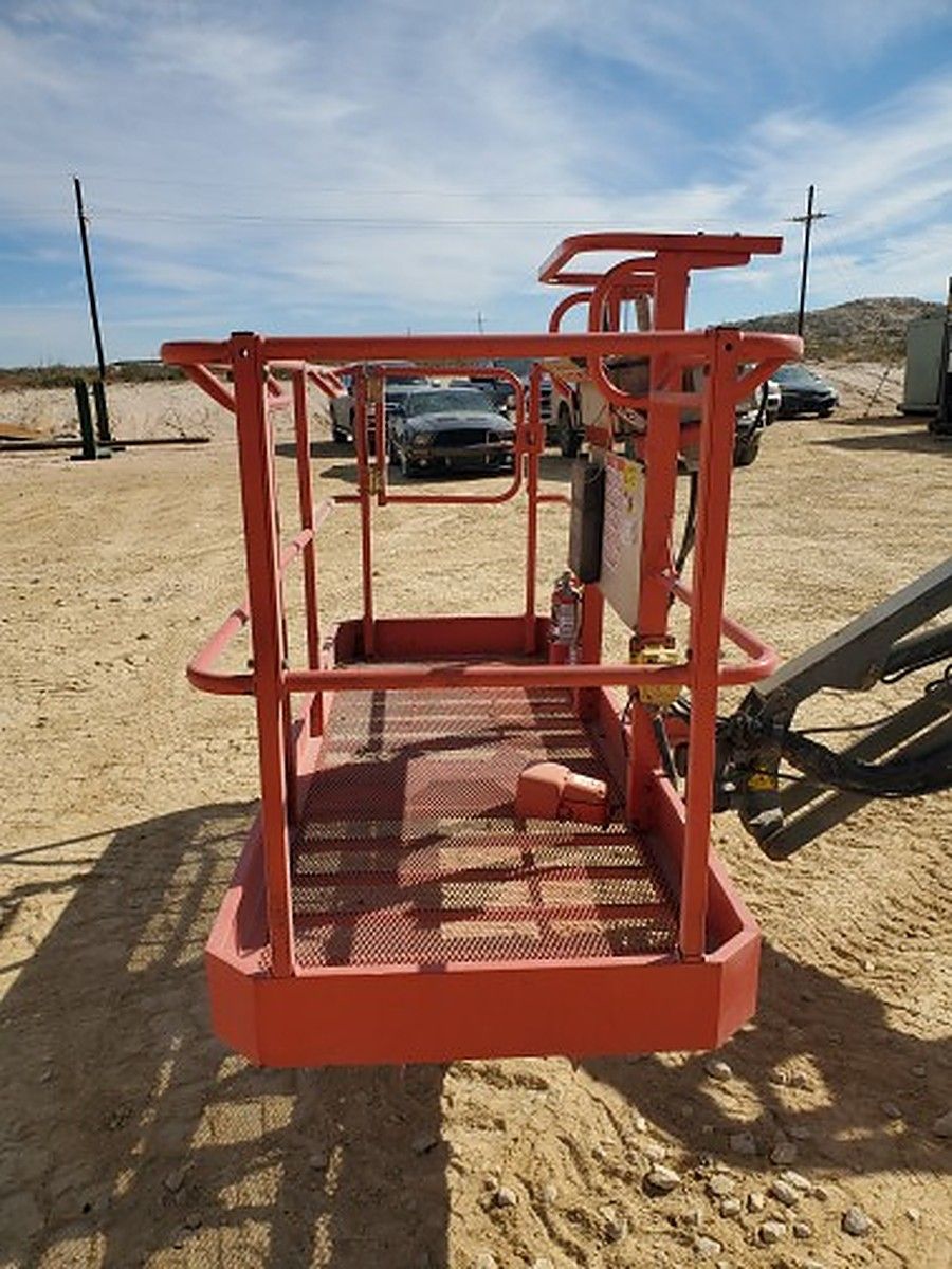 SKYJACK SJ66T photo 5