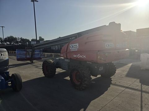 2017 SKYJACK SJ66T Boom 65-70' Telescopic
