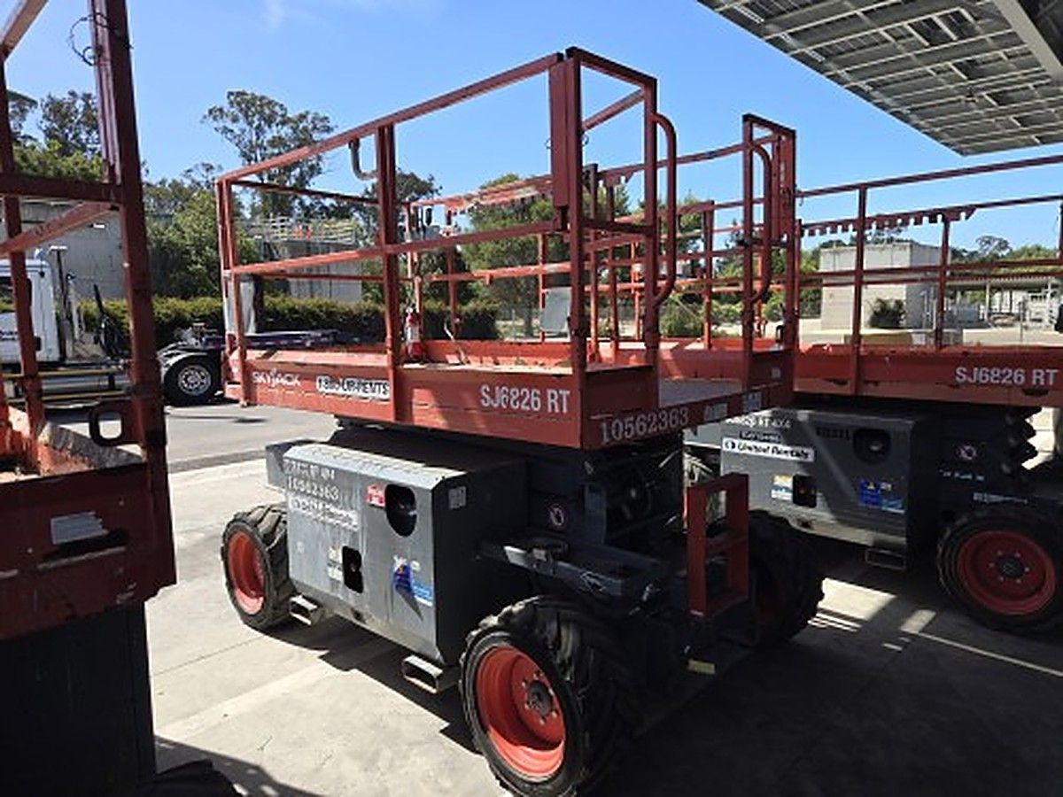 SKYJACK SJ6826RT photo 2
