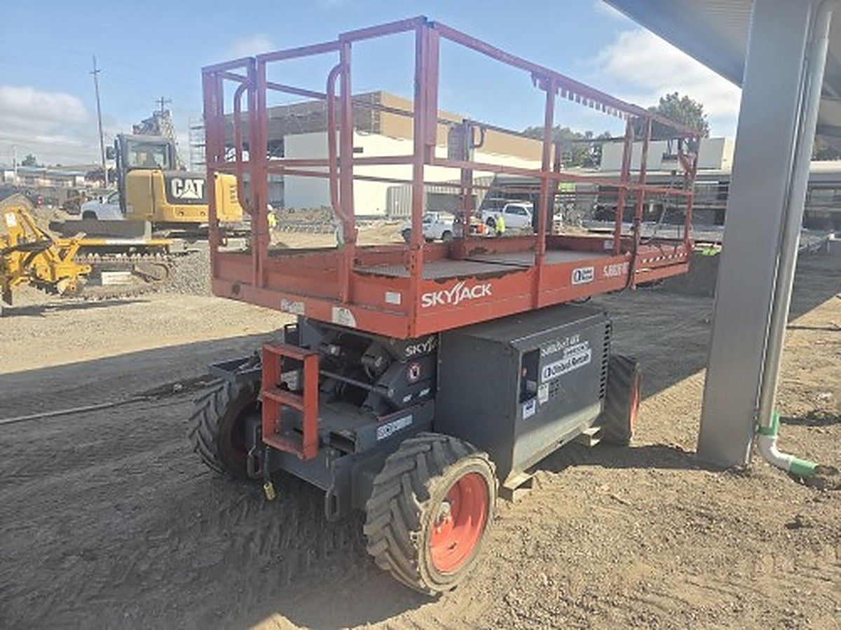 SKYJACK SJ6826RT photo 4