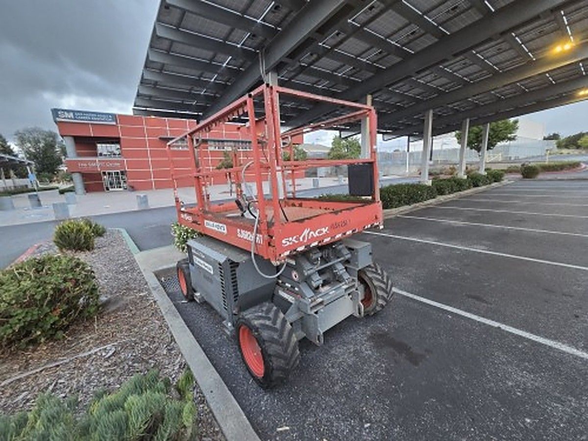 SKYJACK SJ6826RT photo 10