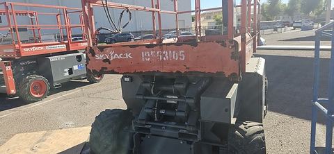 2017 SKYJACK SJ6826RT Scissor Lift 25-27' Ic 4Wd