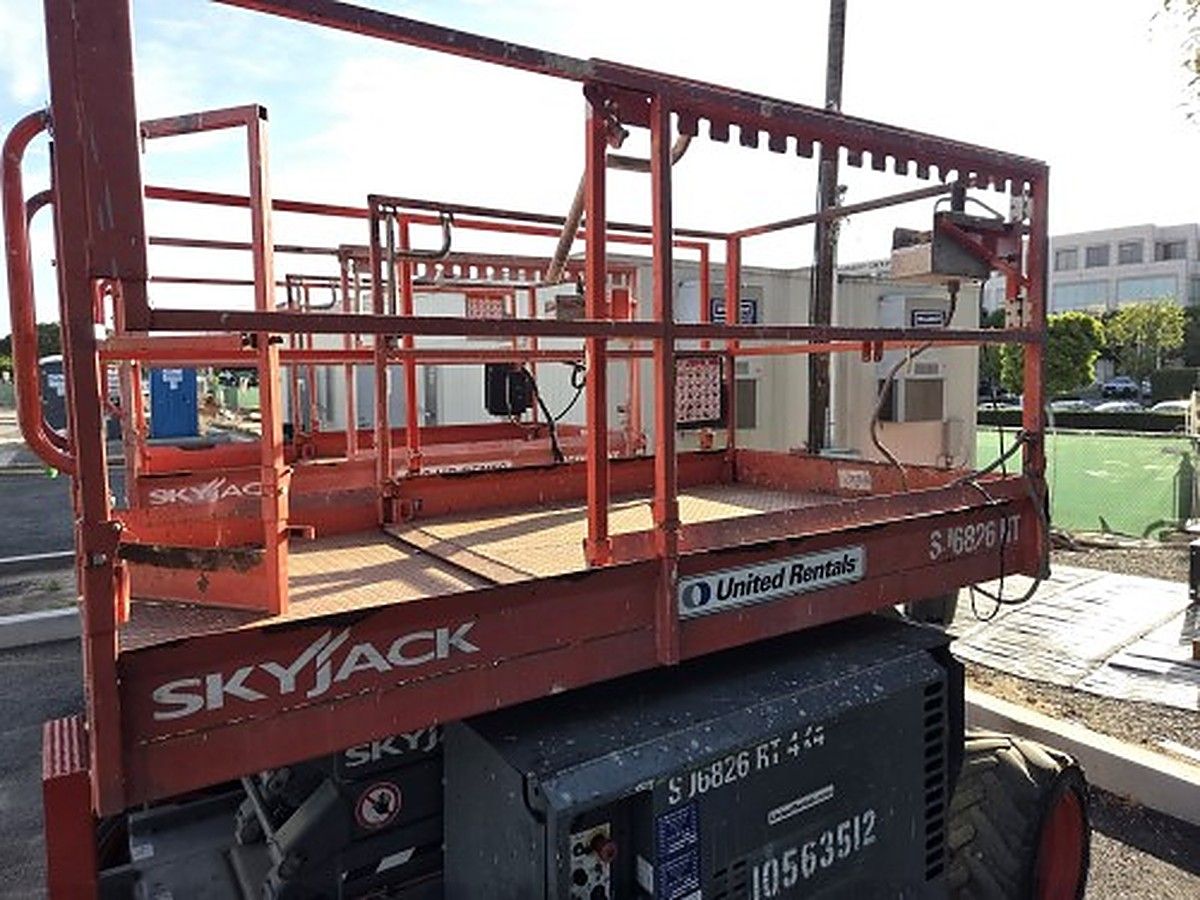 SKYJACK SJ6826RT photo 2