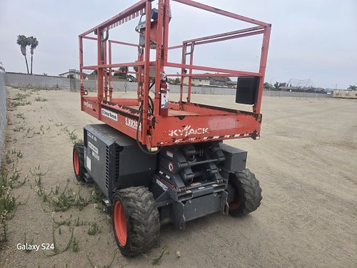 SKYJACK SJ6826RT photo 3