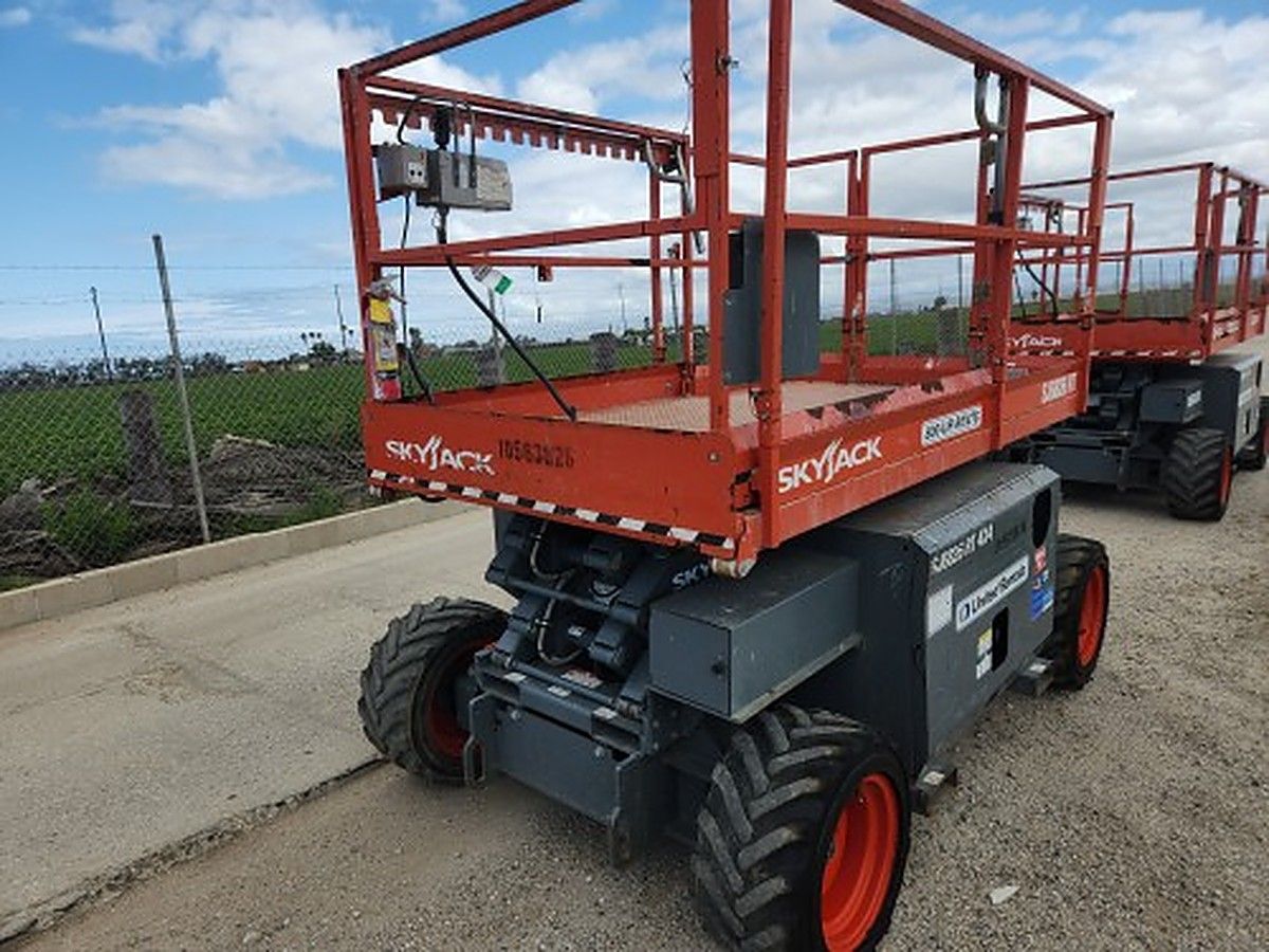 SKYJACK SJ6826RT photo 2