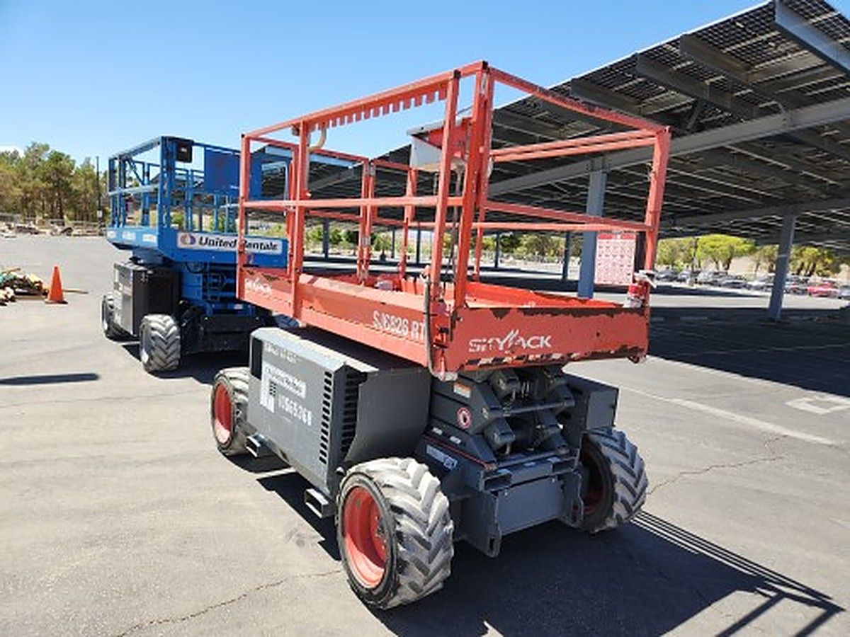 SKYJACK SJ6826RT photo 4