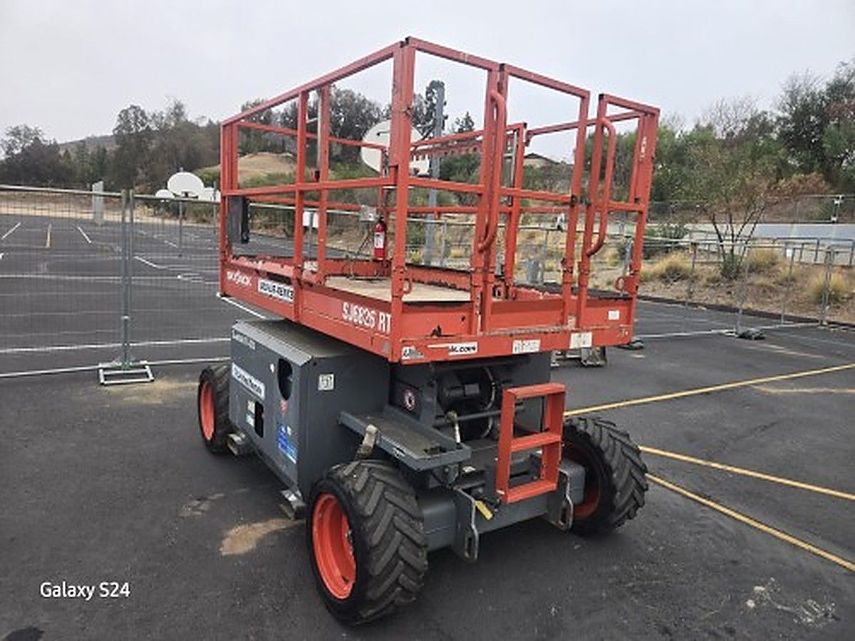 SKYJACK SJ6826RT photo 3