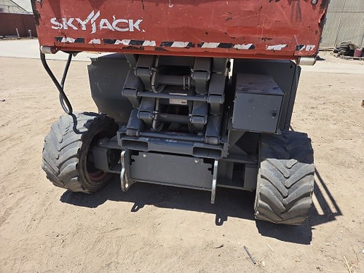 SKYJACK SJ6826RT photo 11