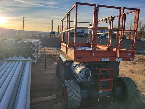 2017 SKYJACK SJ6826RT Scissor Lift 25-27' Ic 4Wd