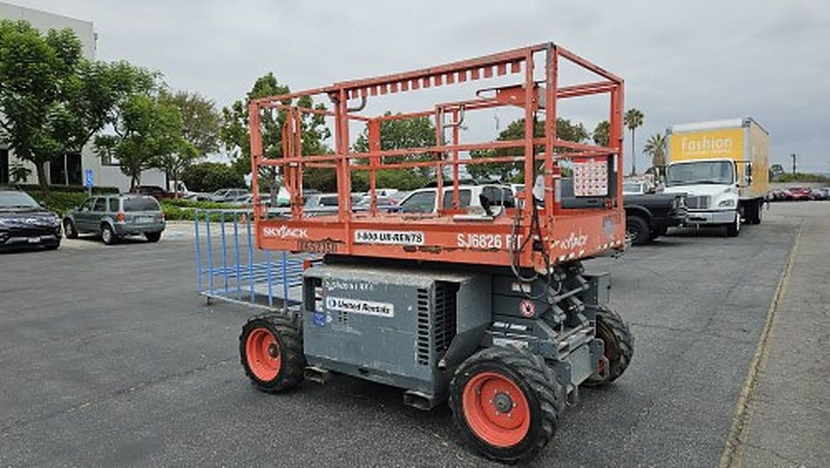 SKYJACK SJ6826RT photo 5