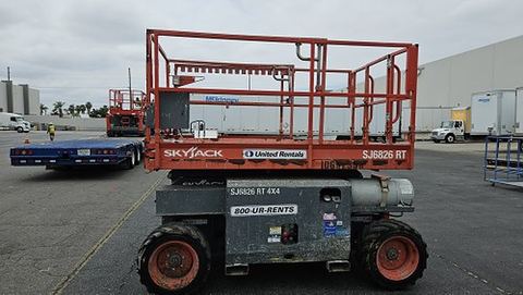2017 SKYJACK SJ6826RT Scissor Lift 25-27' Ic 4Wd