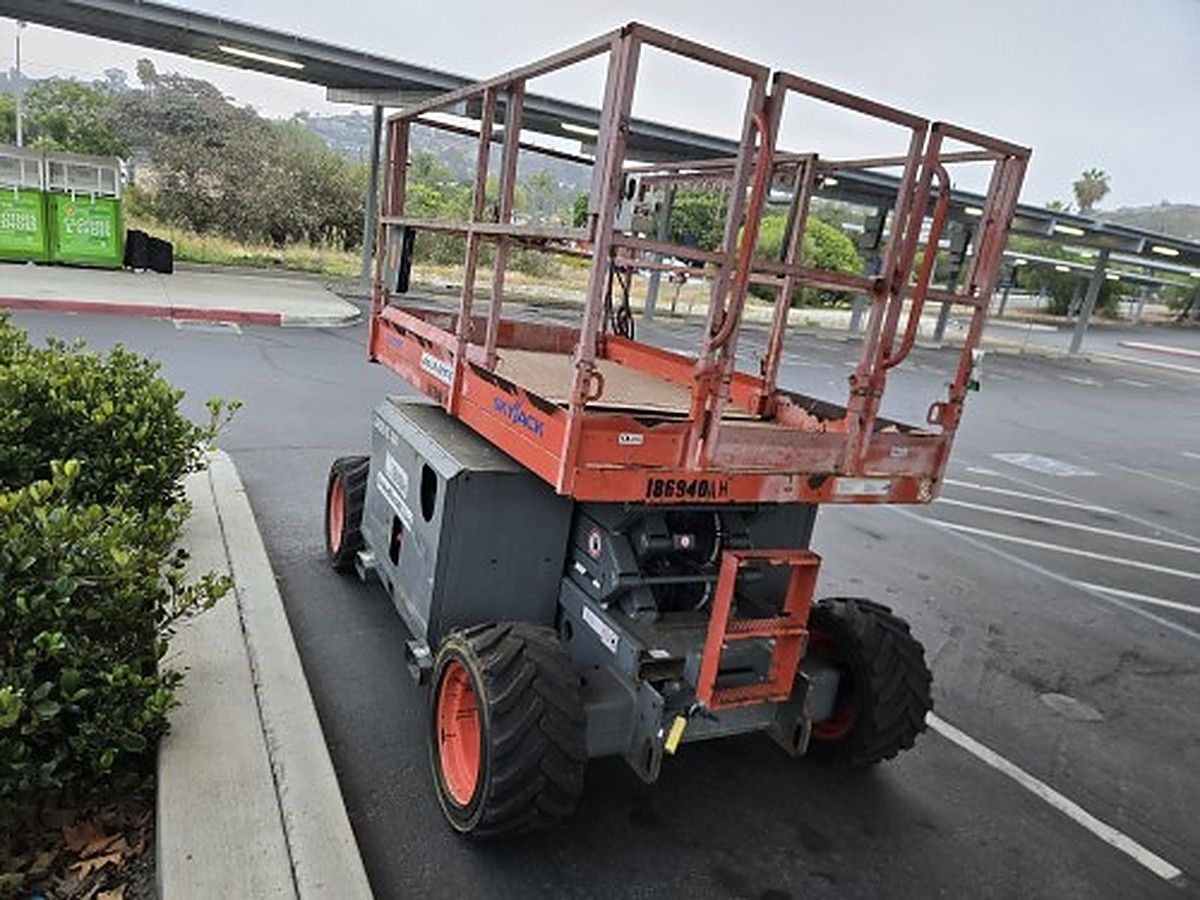SKYJACK SJ6826RT photo 3