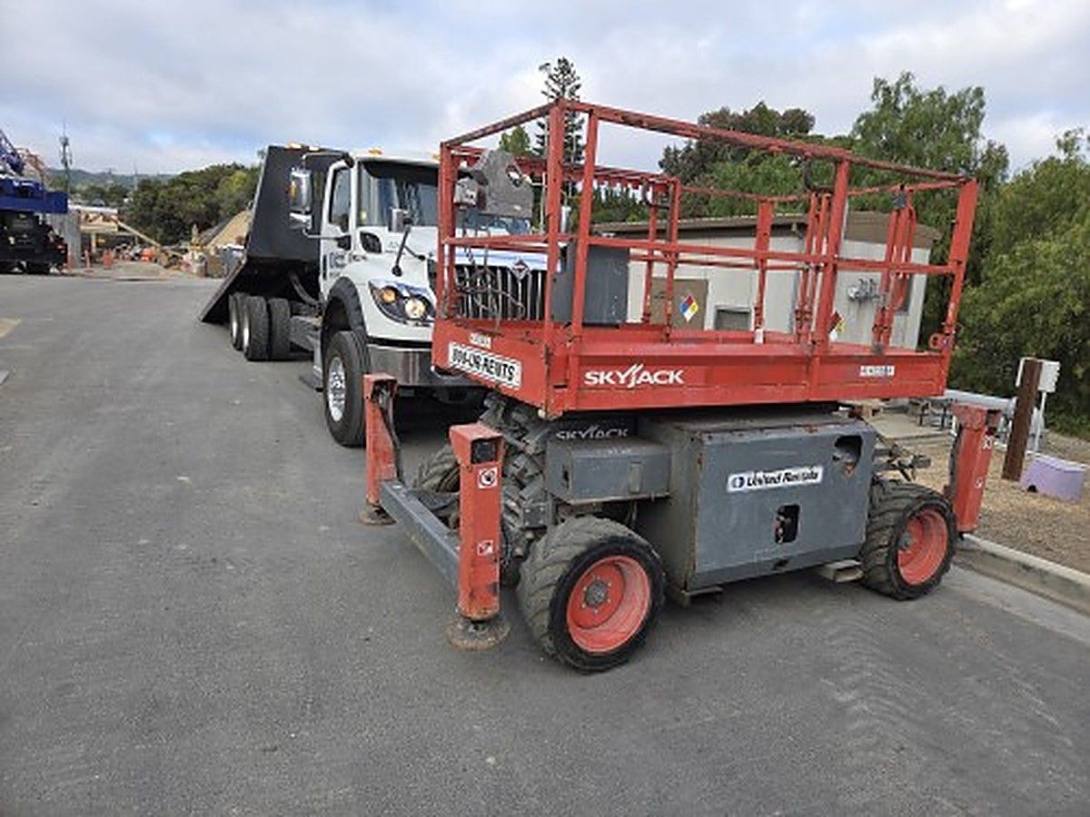 SKYJACK SJ6826RT photo 2