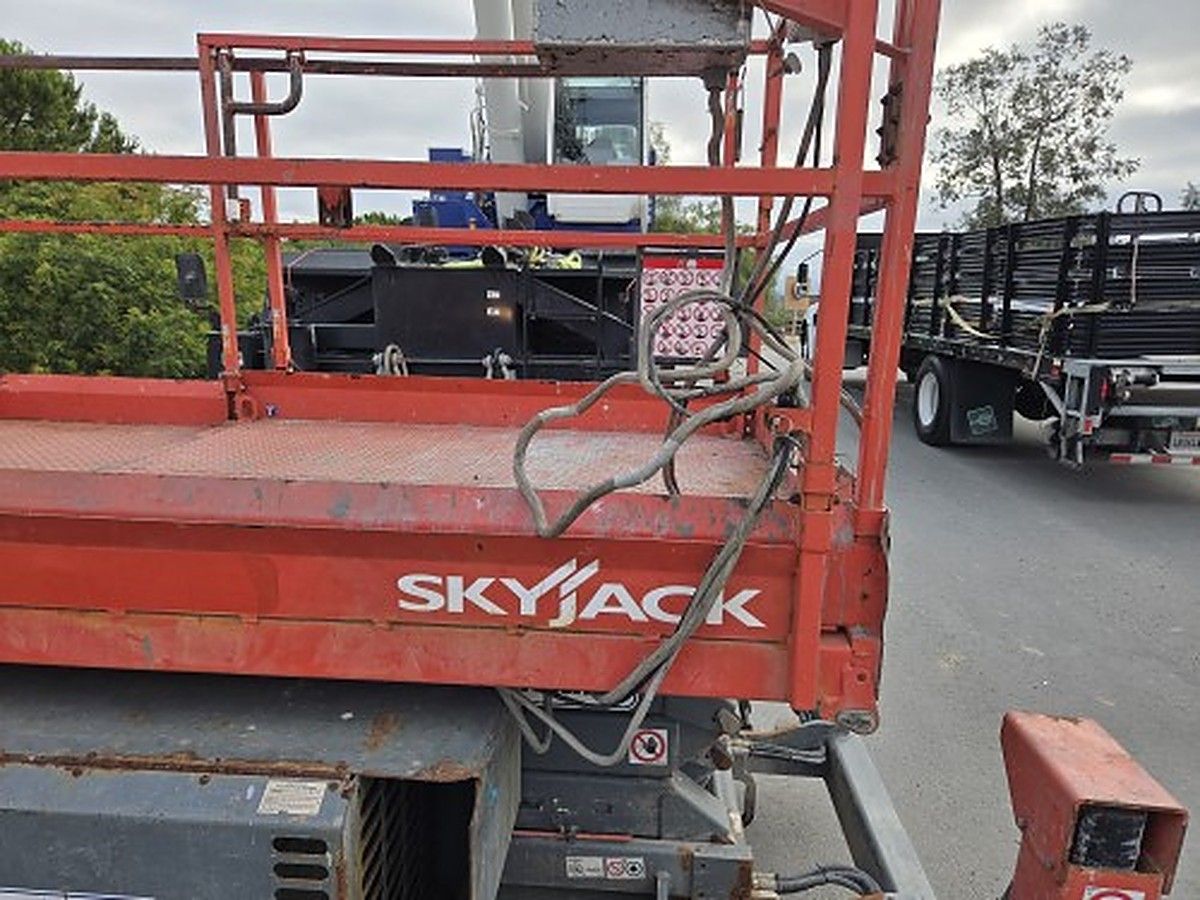 SKYJACK SJ6826RT photo 5