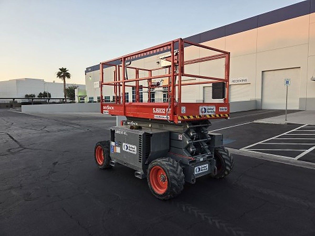 SKYJACK SJ6832RT photo 5
