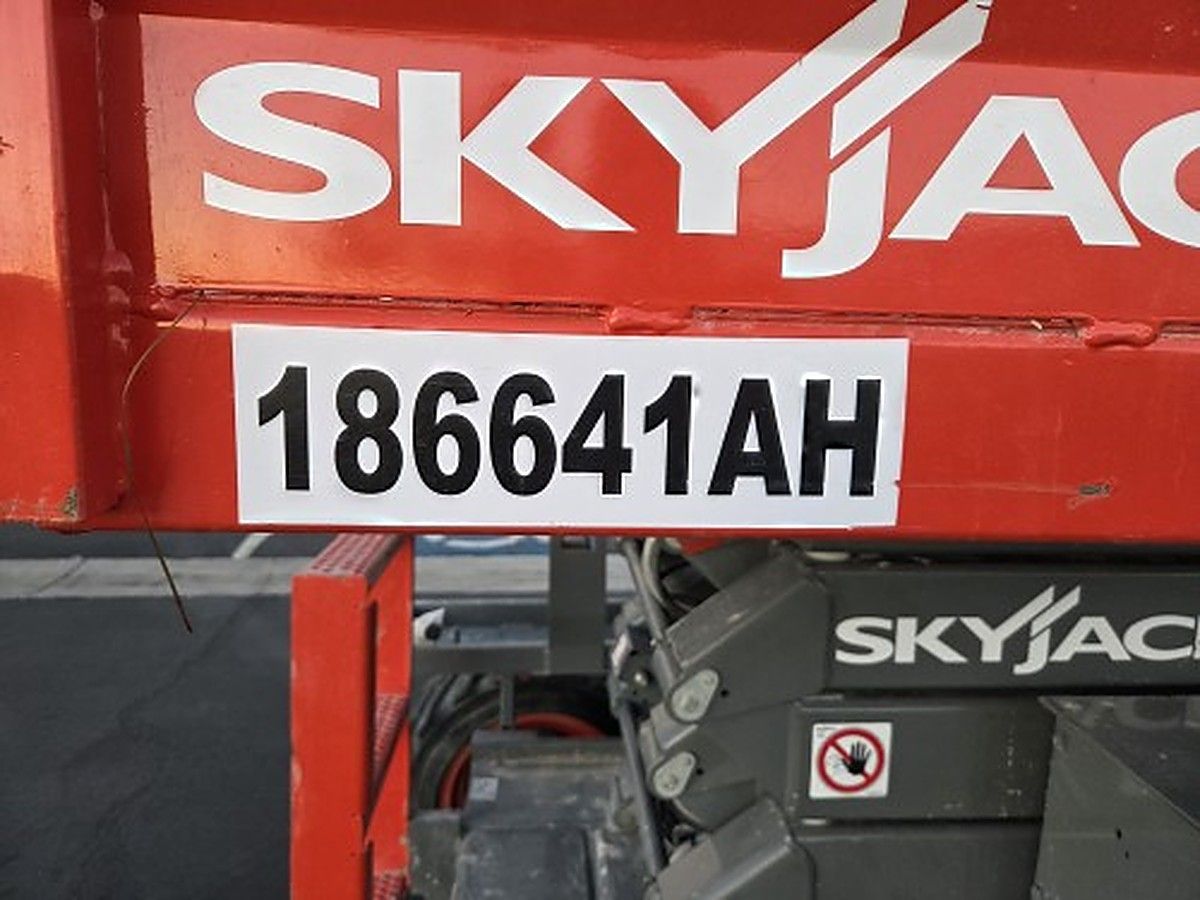 SKYJACK SJ6832RT photo 10