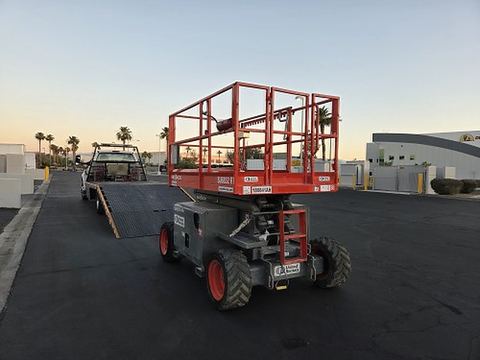 2017 SKYJACK SJ6832RT Scissor Lift 30-35' Ic 4Wd