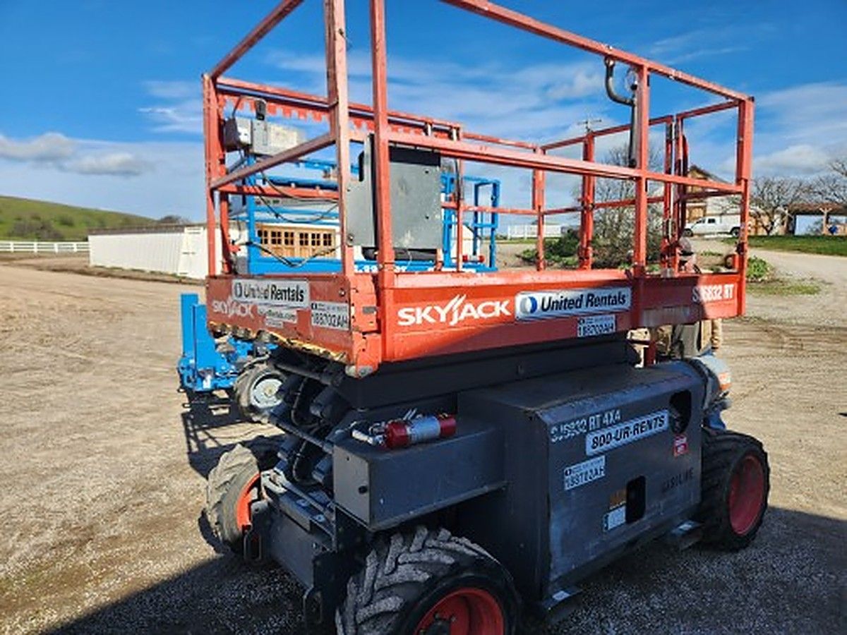 SKYJACK SJ6832RT photo 5