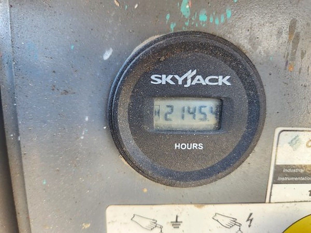 SKYJACK SJ6832RT photo 7