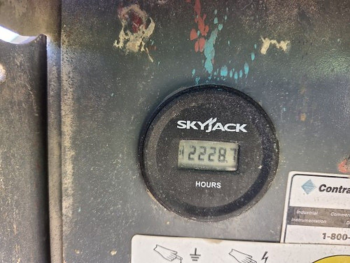 SKYJACK SJ6832RT photo 10