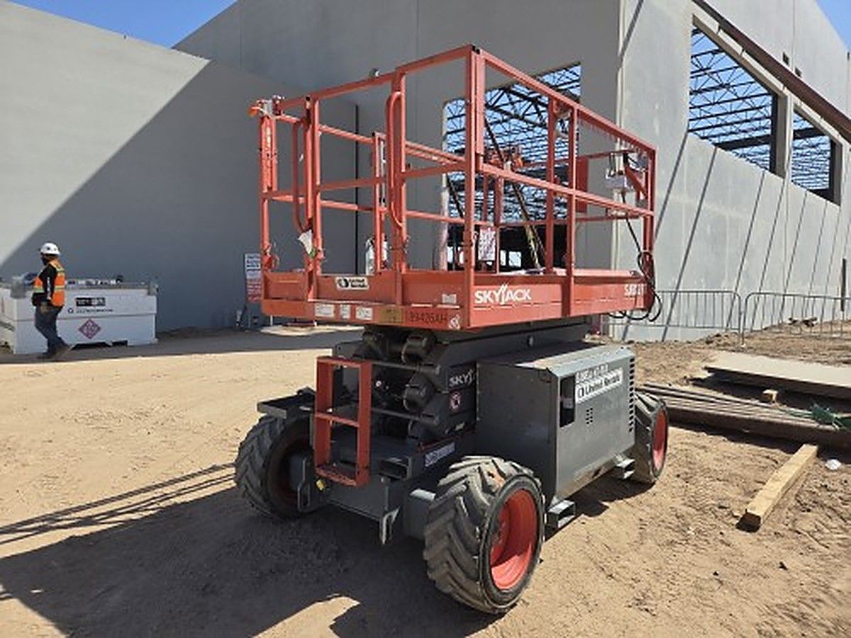 SKYJACK SJ6832RT photo 5