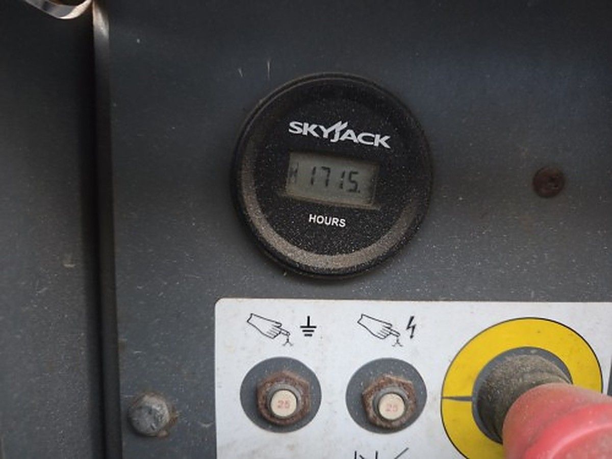 SKYJACK SJ6832RT photo 14