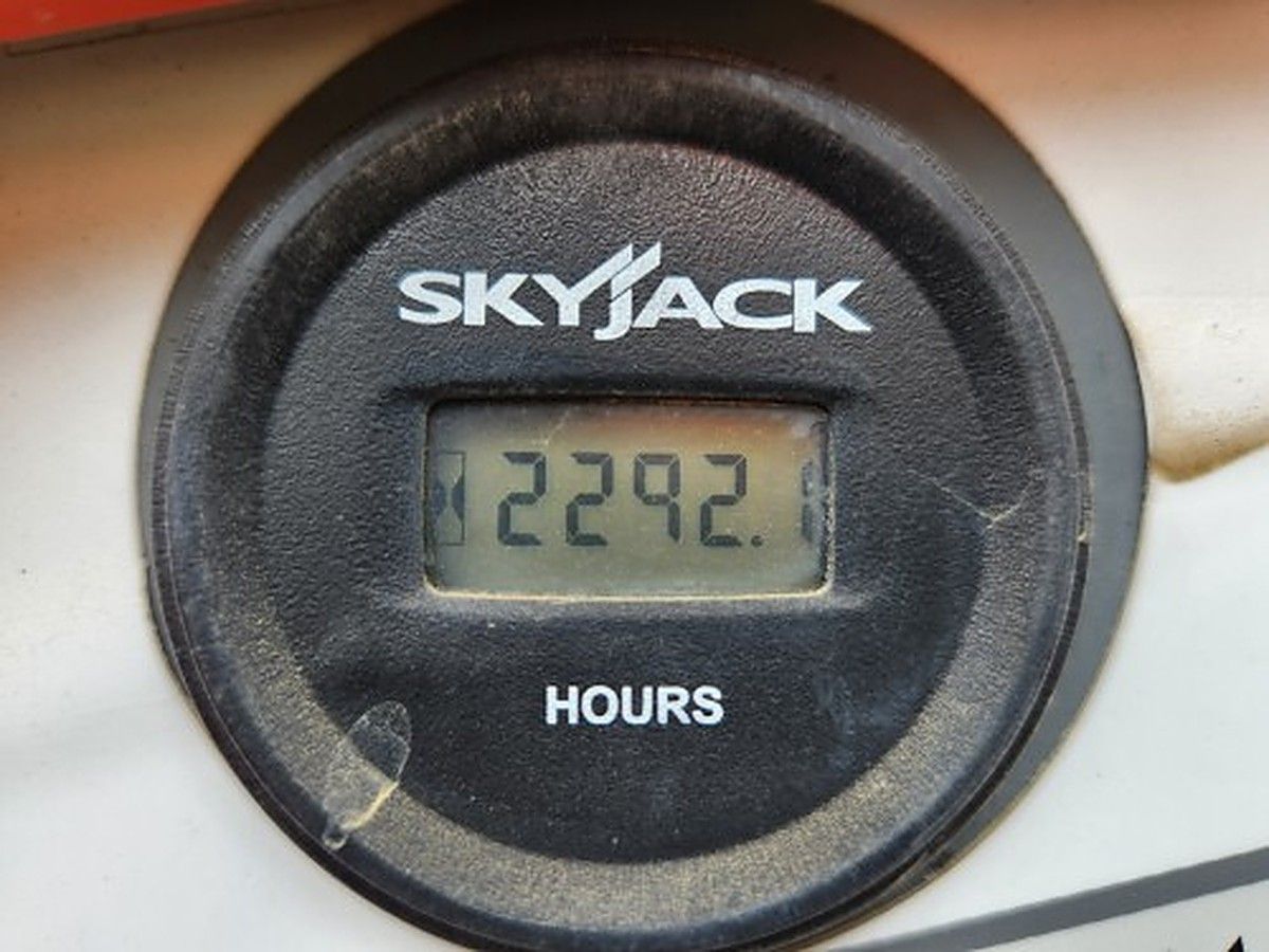 SKYJACK SJ82T photo 5