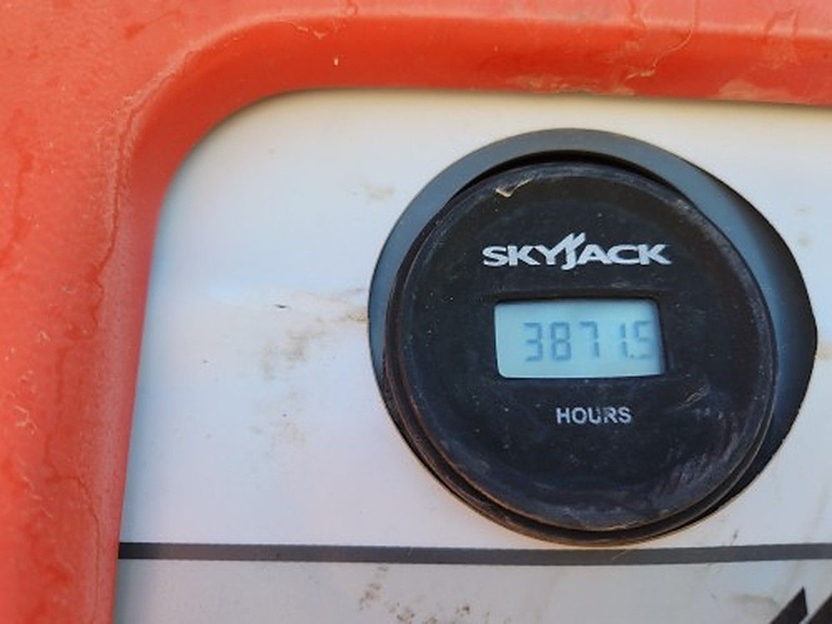 SKYJACK SJ82T photo 7