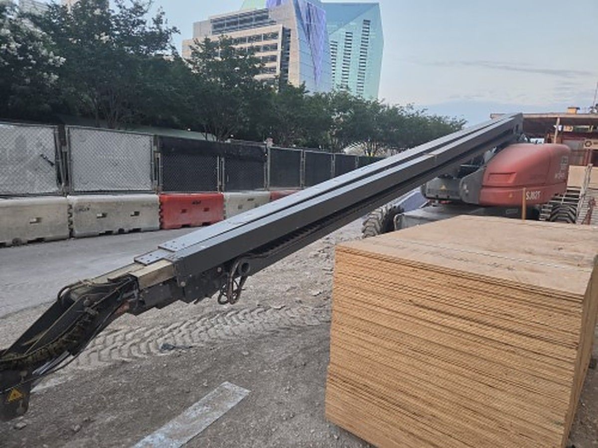SKYJACK SJ82T photo 4