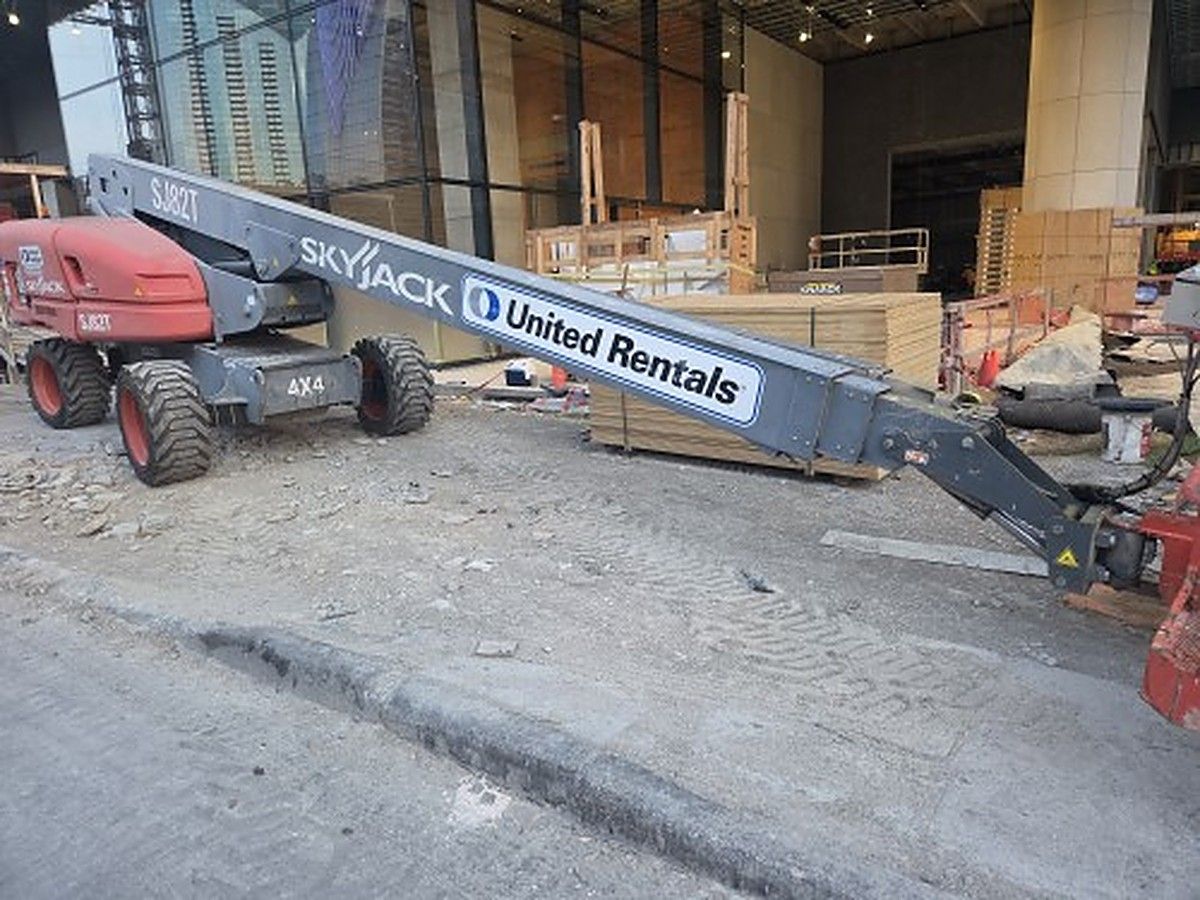 SKYJACK SJ82T photo 10