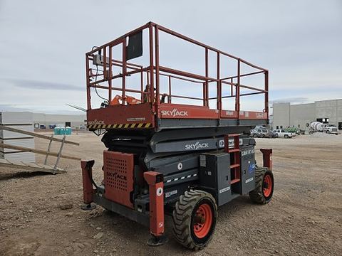 2017 SKYJACK SJ8841RT Scissor Lift 36-49' Ic 4Wd