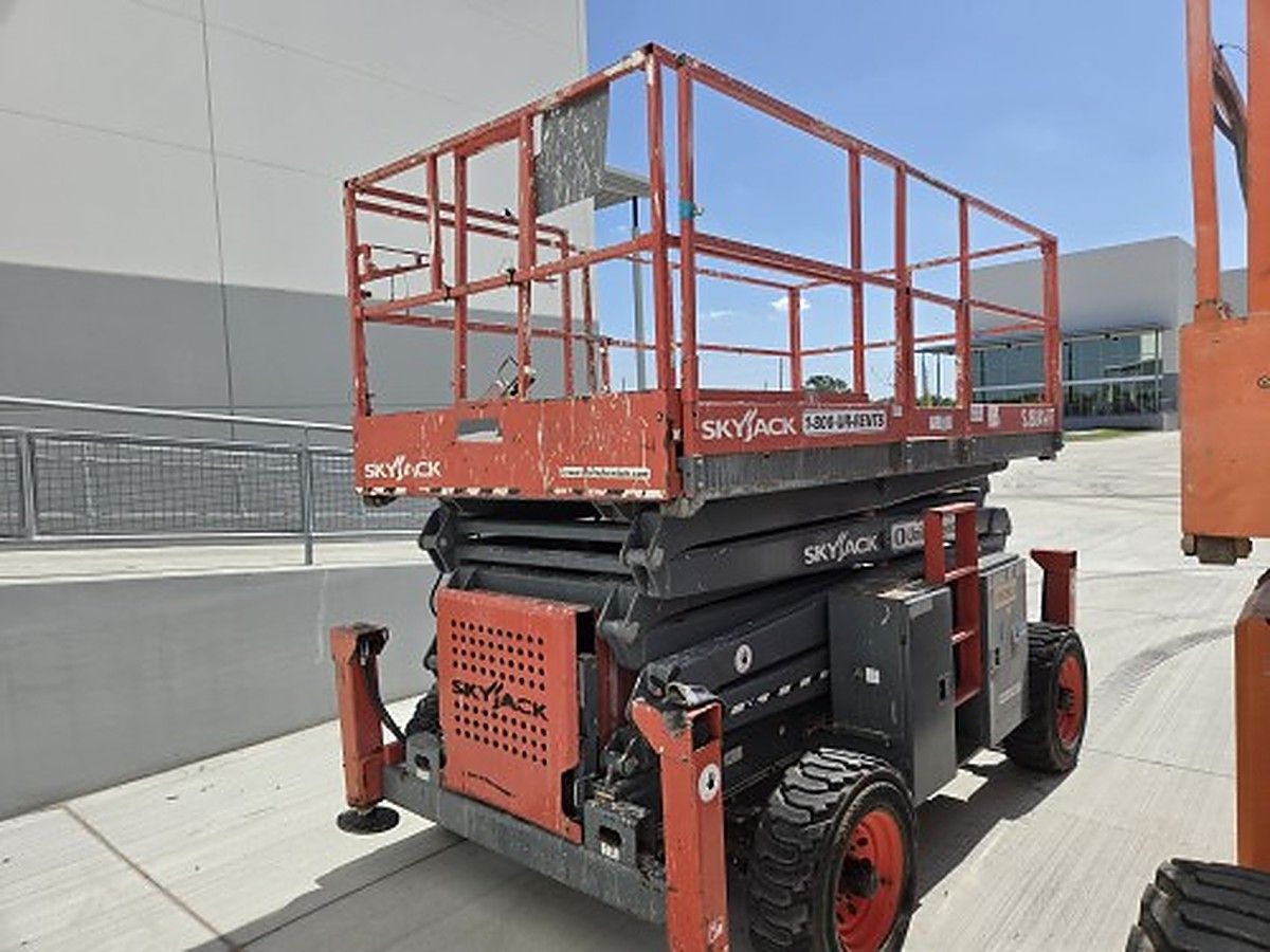 SKYJACK SJ8841RT photo 3