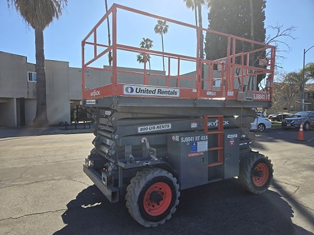SKYJACK SJ8841RT photo 2