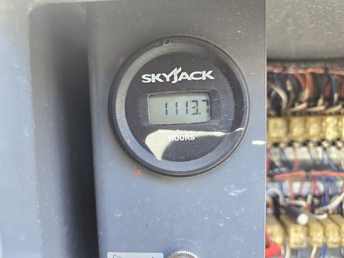 SKYJACK SJ8841RT photo 9