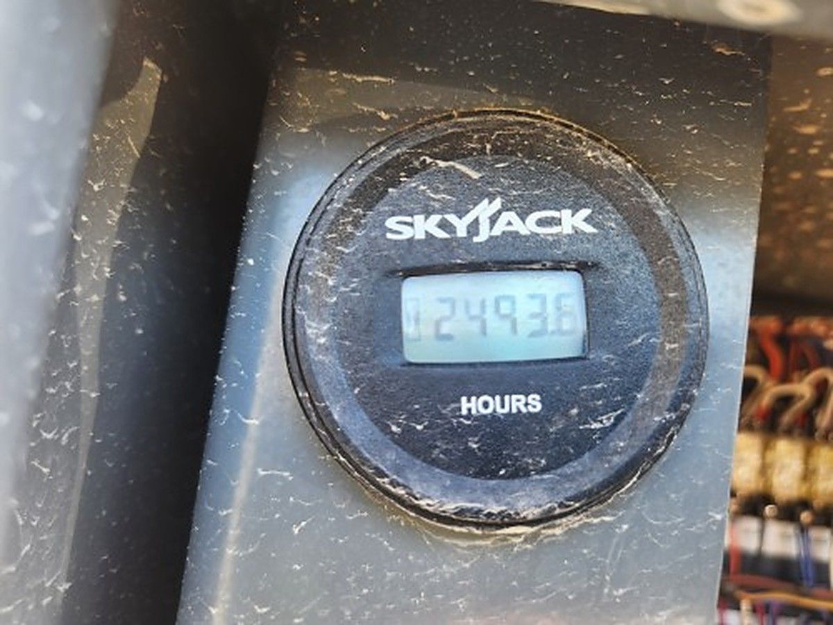 SKYJACK SJ8841RT photo 12