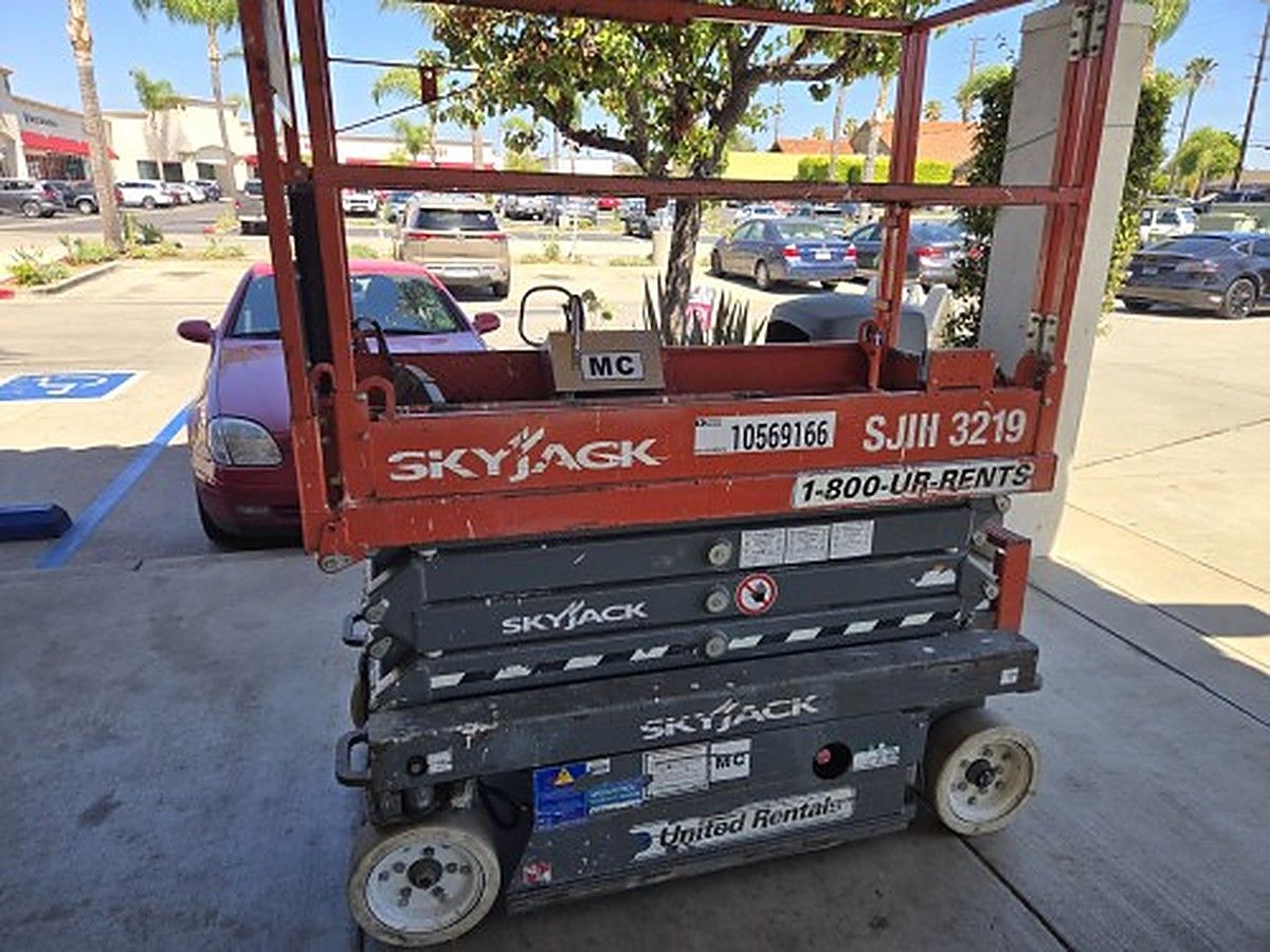 2017 SKYJACK SJIII3219 for sale in Las Vegas, NV