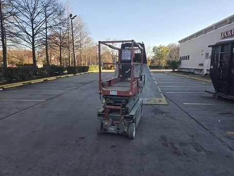 2017 SKYJACK SJIII3219 Scissor Lift 19' Electric
