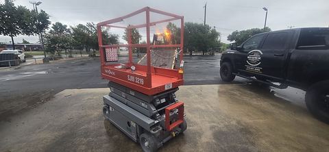 2017 SKYJACK SJIII3219 Scissor Lift 19' Electric